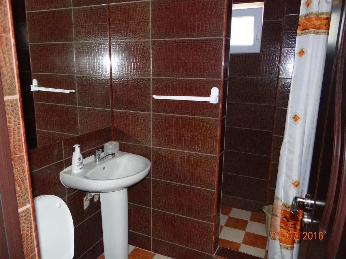 Casa Marea Neagra Hotel Костинещи Екстериор снимка