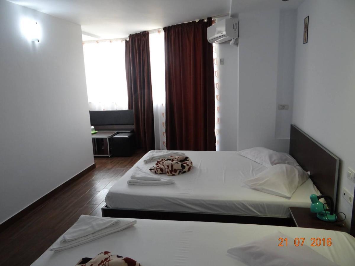 Casa Marea Neagra Hotel Костинещи Екстериор снимка