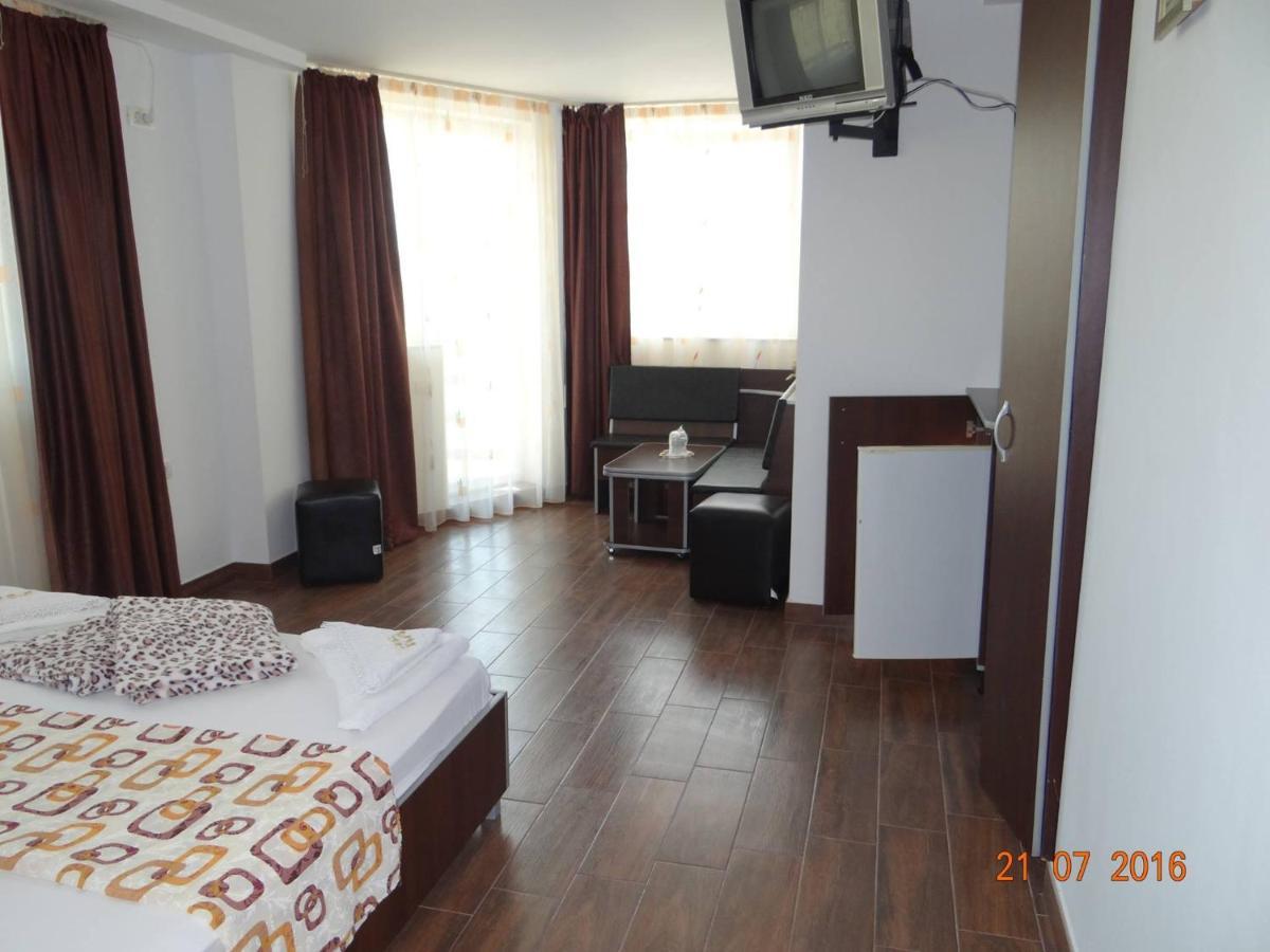 Casa Marea Neagra Hotel Костинещи Екстериор снимка