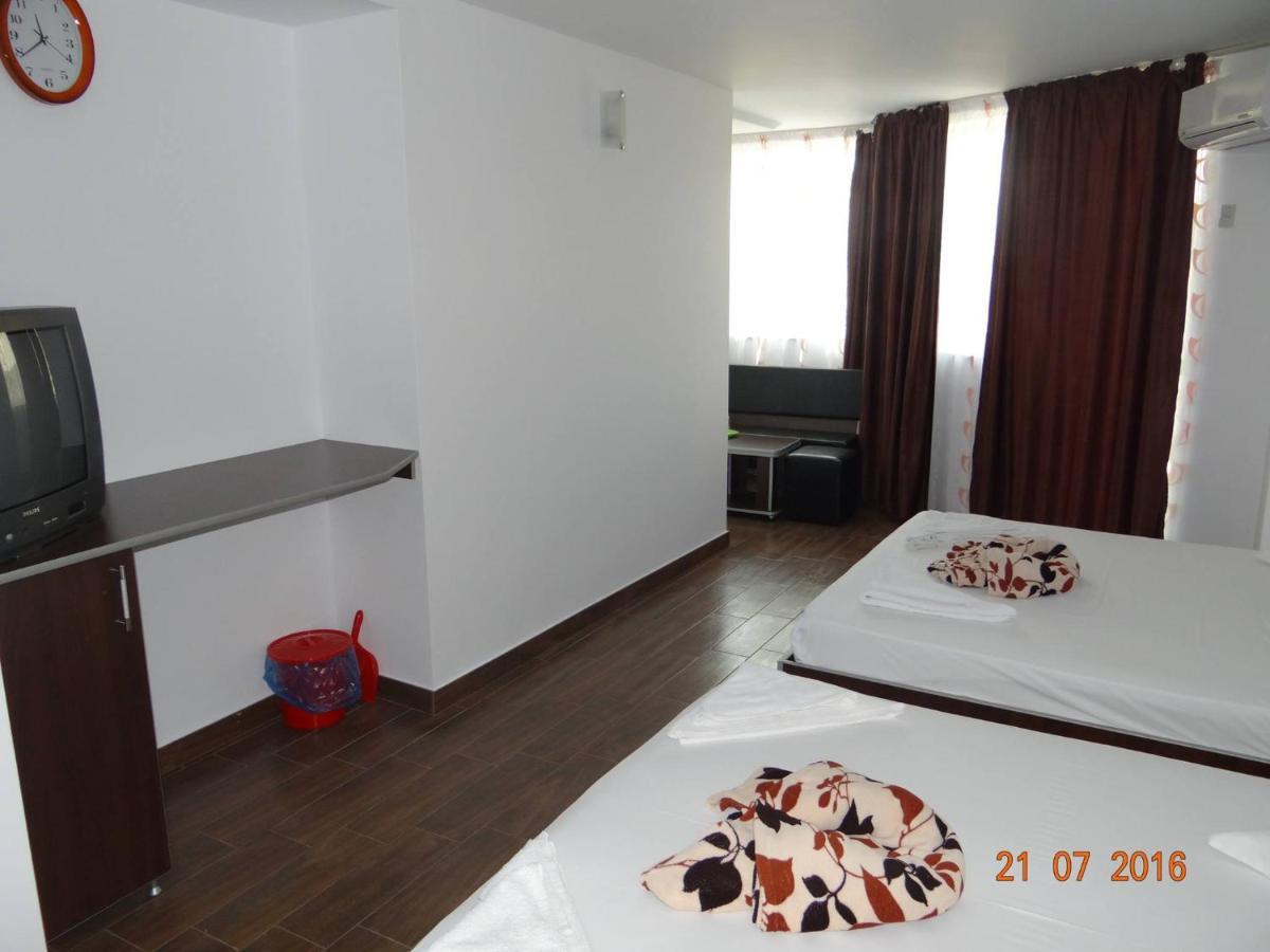 Casa Marea Neagra Hotel Костинещи Екстериор снимка